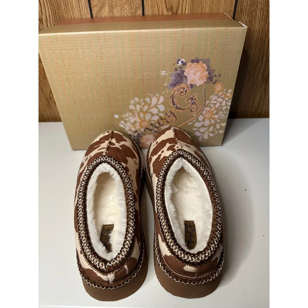Very G Christy Cow Print Platform Slippers Cream Tan Women's 8 - Picture 3 of 6